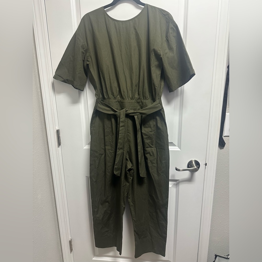 LIKE NEW Zara Olive Green Short-Sleeve Jumpsuit with Waist Tie